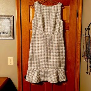 Ann Taylor’s dress size 12